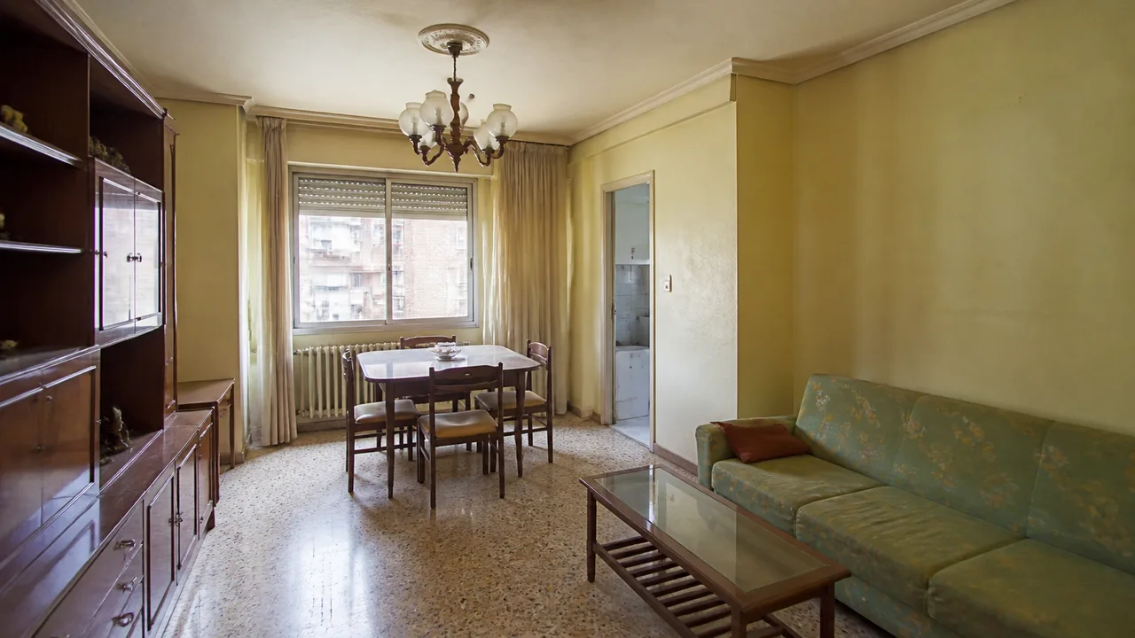 Vivienda antigua pendiente de reforma integral